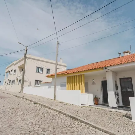 98 - Casa Beatriz Сasa de vacaciones Peniche